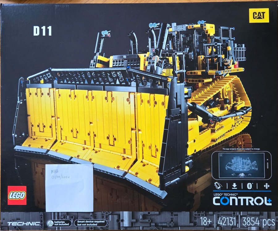 LEGO Technic 42131 - CAT D11 Bulldozer