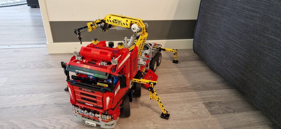 Lego Technic 8258 Crane Truck lastbil kranbil power functions