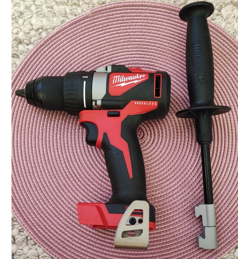 Milwaukee M18 BLDD2 Borrmaskin