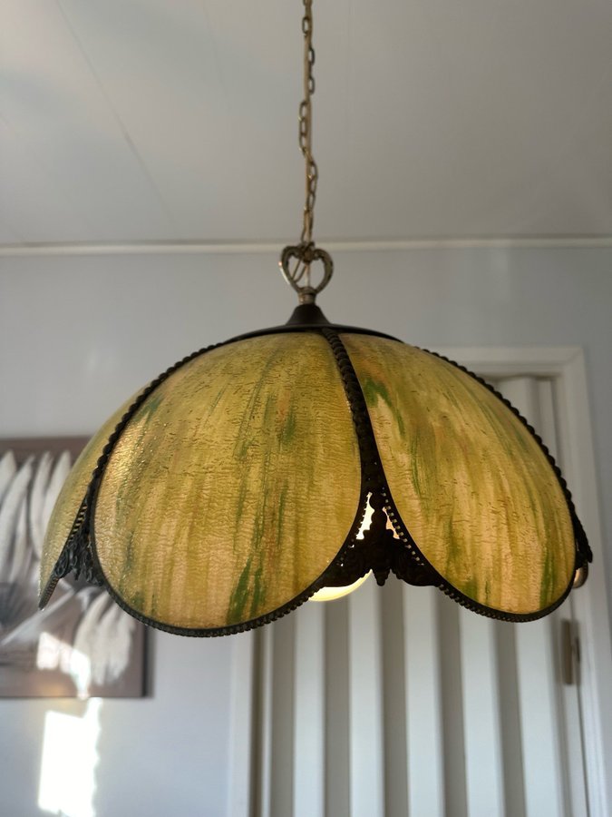 Grön jugend Taklampa lampa glas o metall av Christopher Wray/Tiffany-stil retro