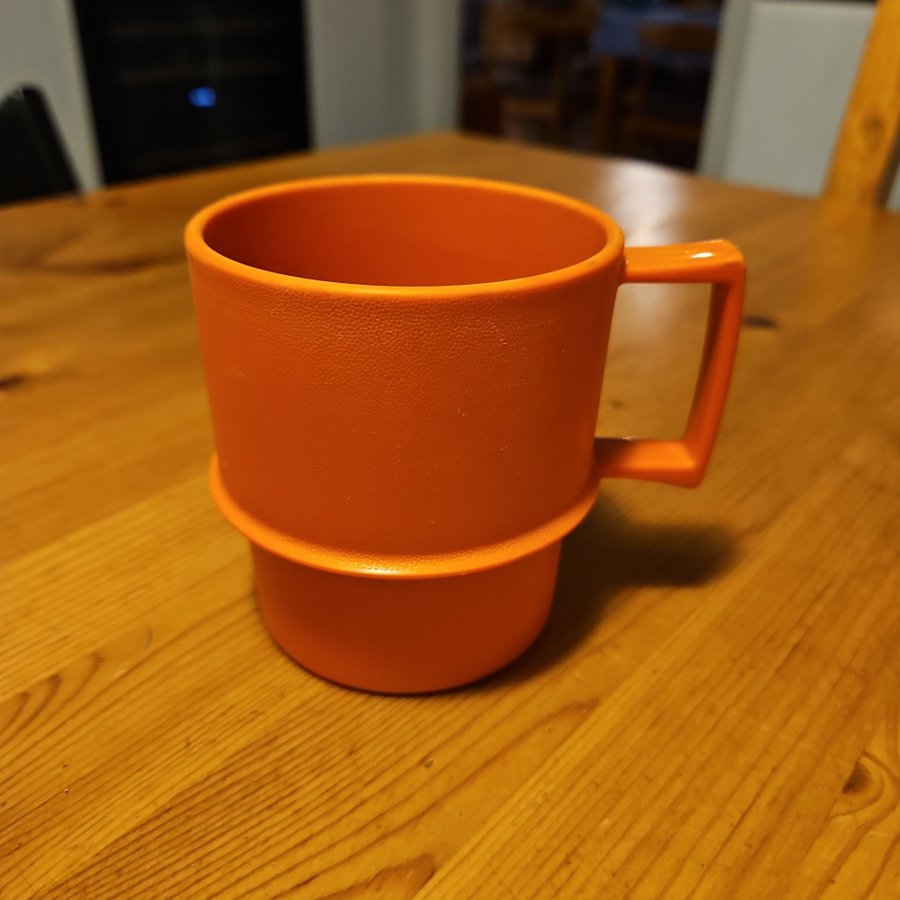 Orange mugg från Tupperware 1312-33