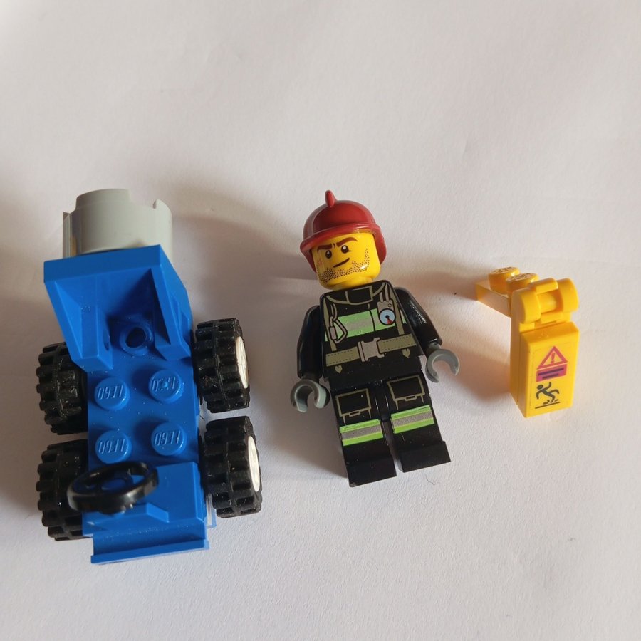 Lego Figur - Brandman med bil