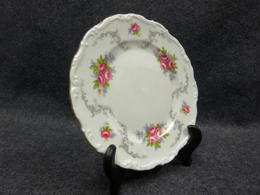 Tranquillity Assiett Royal Albert Bone China England