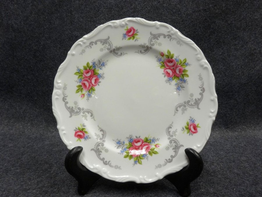 Tranquillity Assiett Royal Albert Bone China England