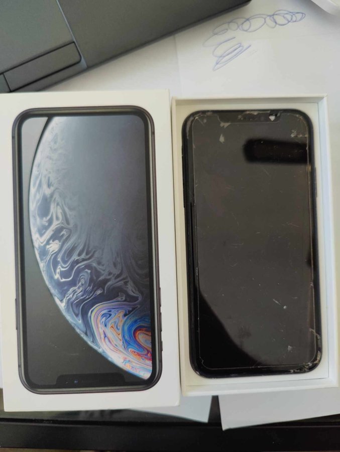 Apple iPhone XR 64GB svart färg 85% batterihälsa sprickor och face ID funkar ej