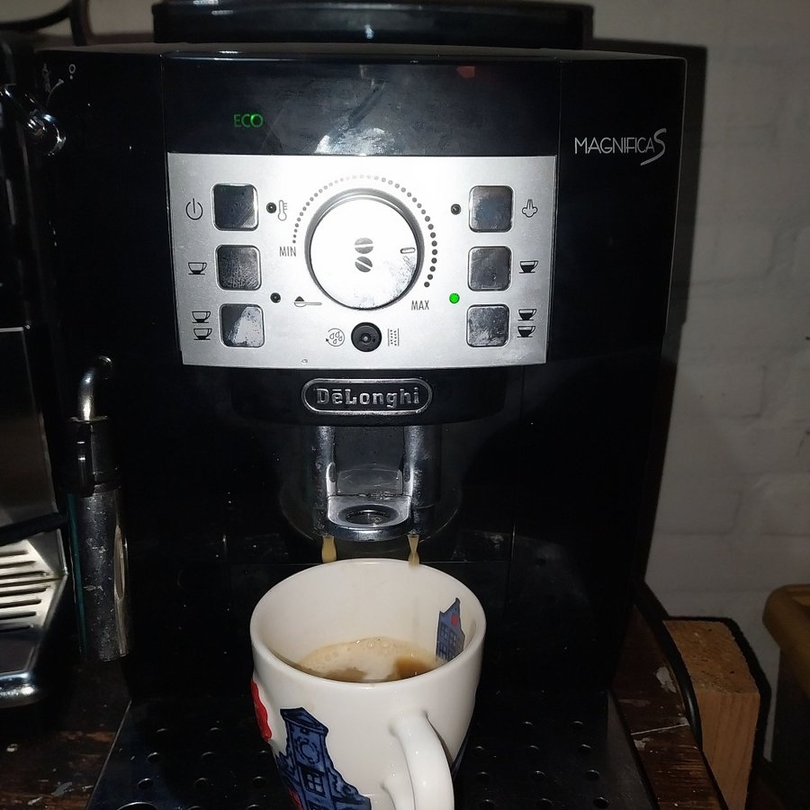 DeLonghi Magnifica S koffiemachine