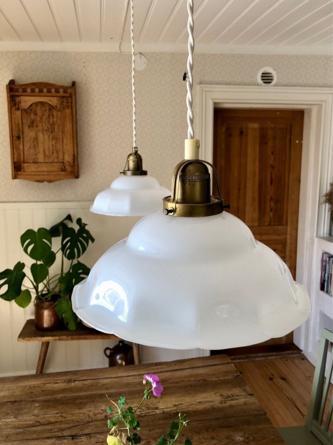 Lantlig taklampa nr 1