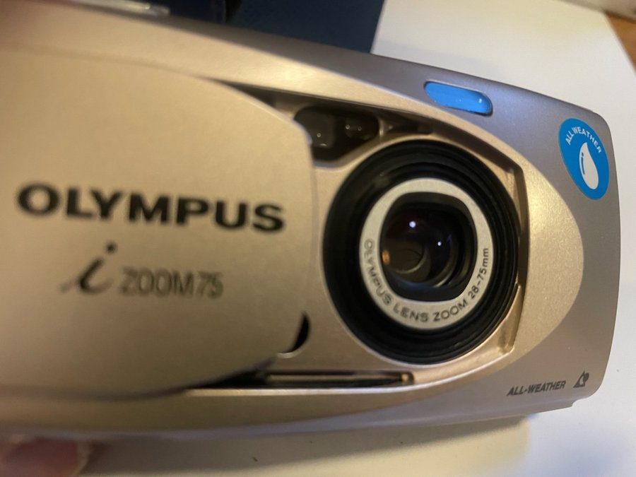 Olympus i ZOOM 75