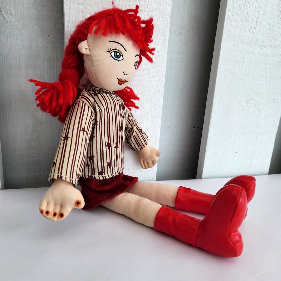 Cloth  Yarn Doll Green Eyes Red Hair Go Go Boots Fingernails