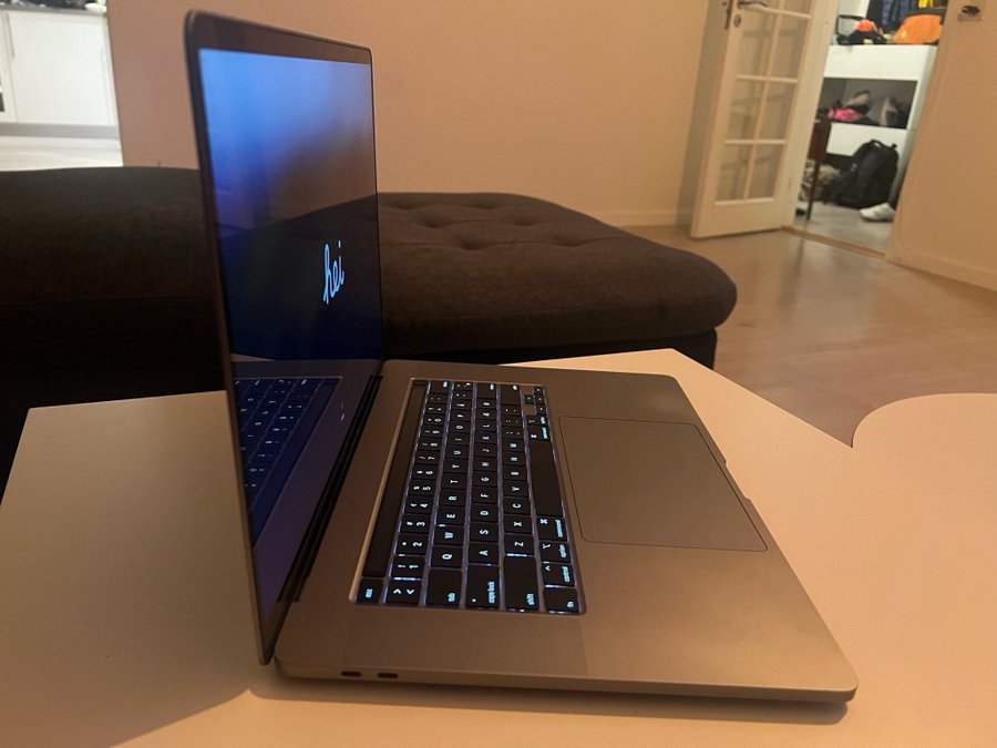 MacBook Pro 2019, 16"