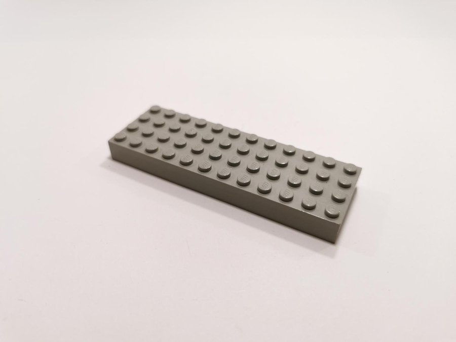 Lego - platta - hög - 4x12 - part 4202 - ljusgrå (old light gray)