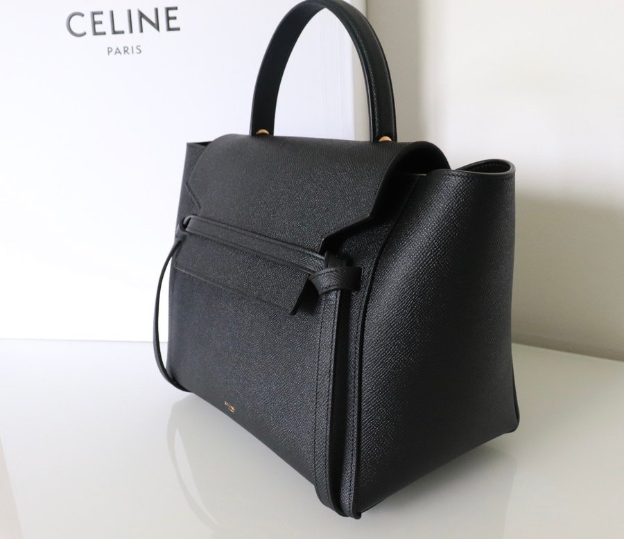 HELT NY oanvänd CÉLINE Mini Belt bag Black - Alla Tillbehör Medföljer!