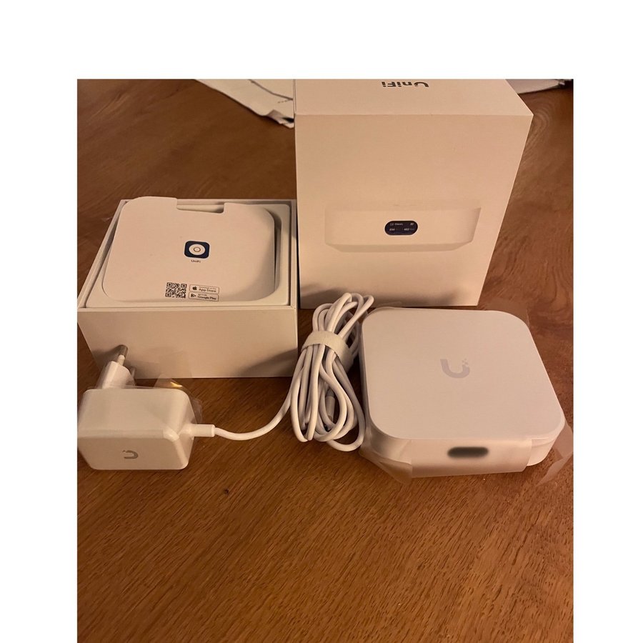 Ubiquiti UniFi Express trådlös router