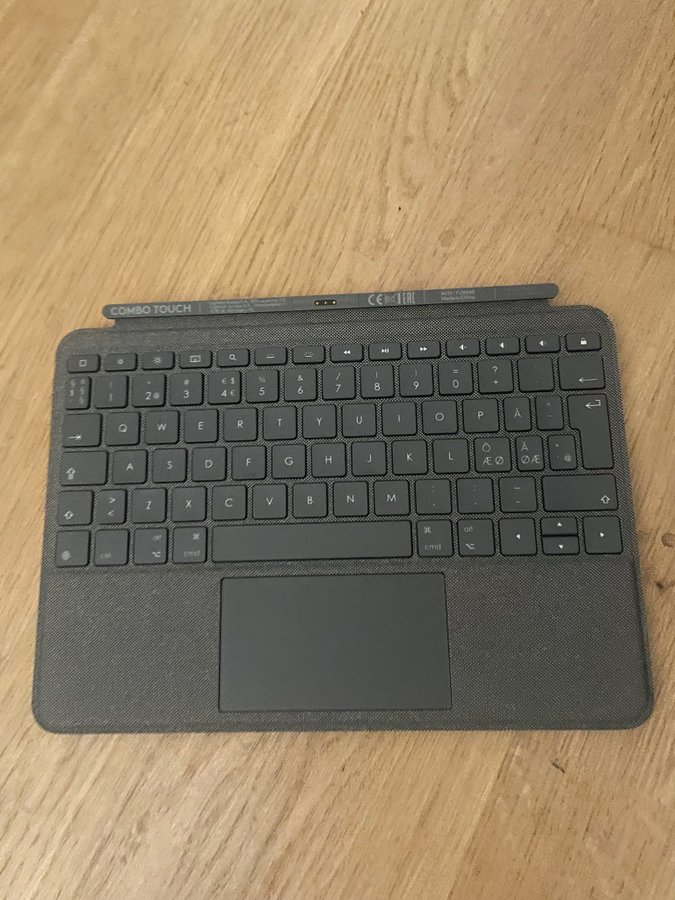 Logitech Slim Folio for iPad