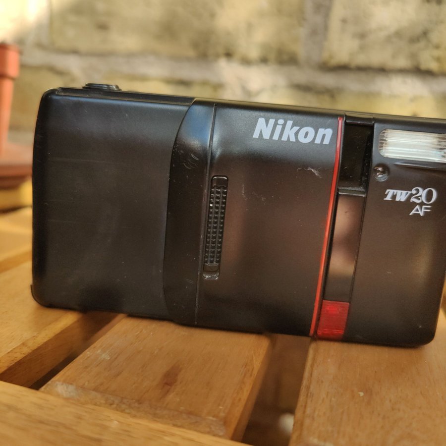 Nikon TW20 AF