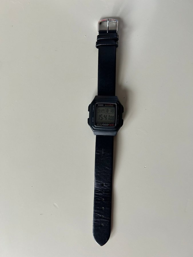 Casio F-201WA digitalklocka