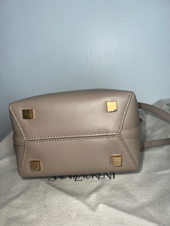 Ysl mini väska NY