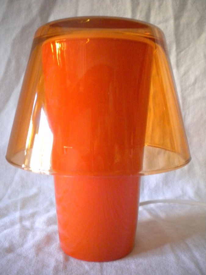 Bordslampa Gavik Orange Retro