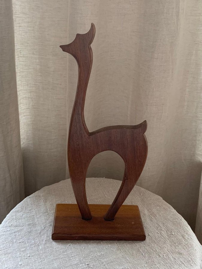 Figur i teak Giraff?