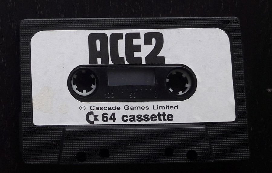 Spelet Ace 2 på kassett till Commodore 64