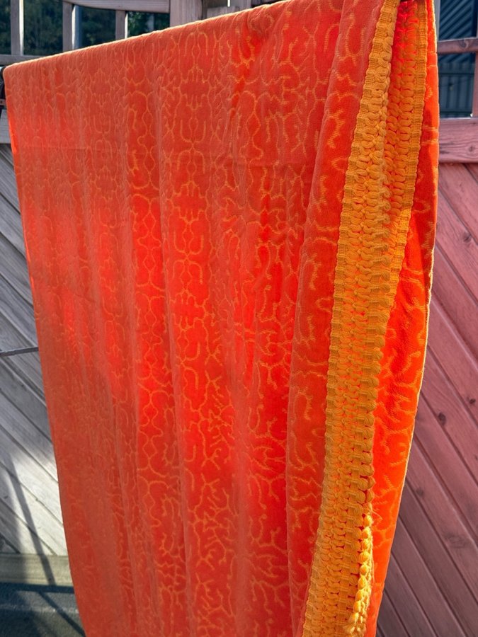 Vintage Överkast i orange frotte tyg- Dansk retro design 70s