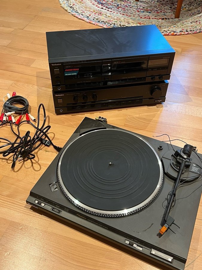 TECHNICS SKIVSPELARE, KASETTSPELARE, FÖRSTÄRKARE HI-FI SYSTEM