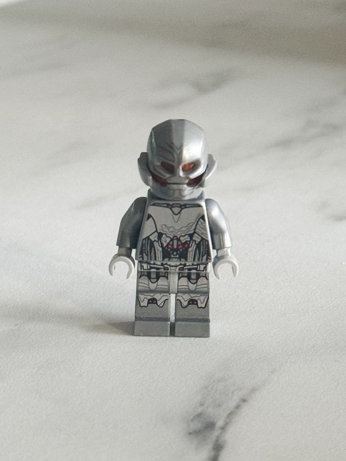 Lego Super Heroes - Ultimate Ultron