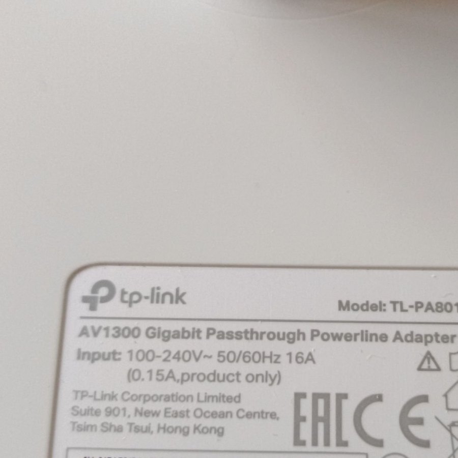 TP-Link AV1300 Gigabit Passthrough Powerline Adapter TL-PA801