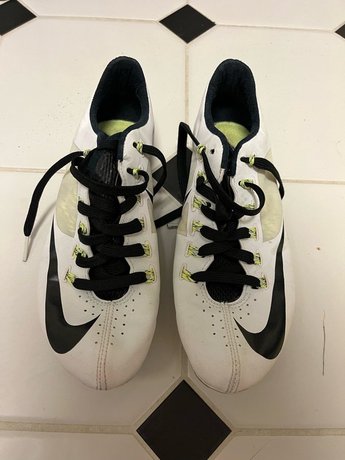 Spikskor Nike sprint