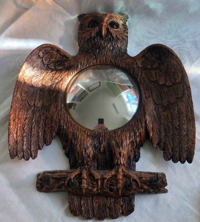 Mirror, Owl ??, France.