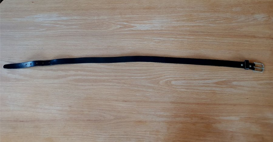 Svart läderbälte, Saddler, 85cm