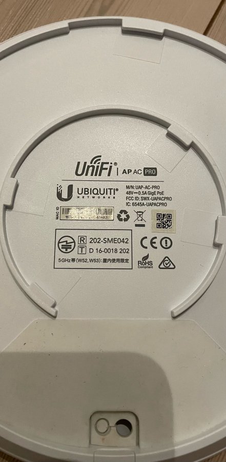 Ubiquiti UniFi AP AC Pro