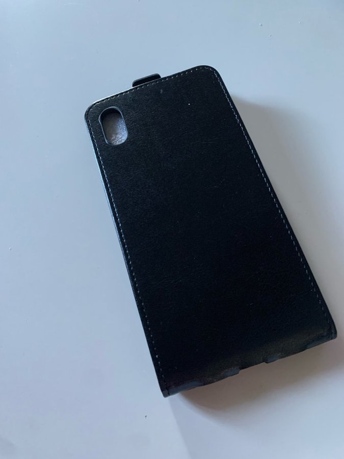 iPhone XS Max flip-cover