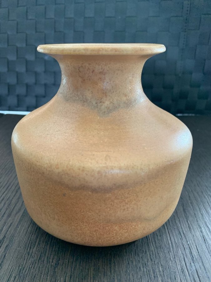 Åke Holm Höganäs Sweden keramik vas vase unique