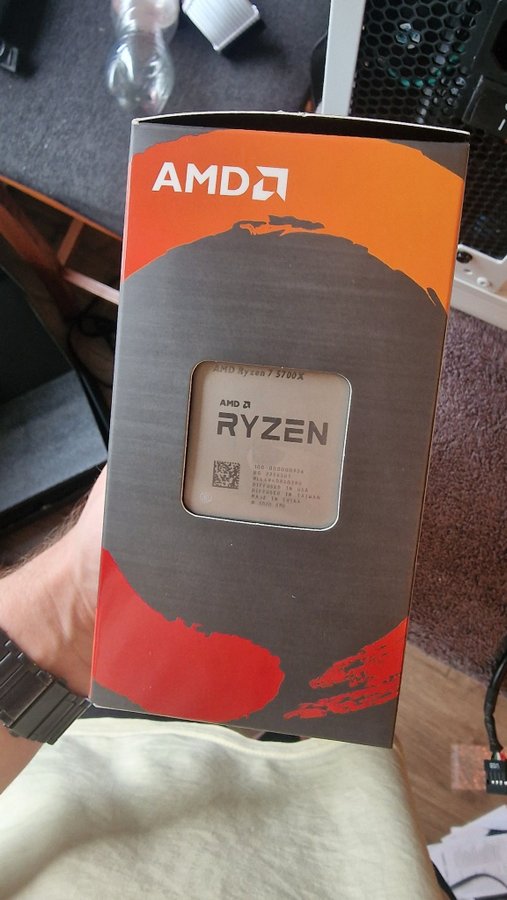 AMD Ryzen 7 5700X