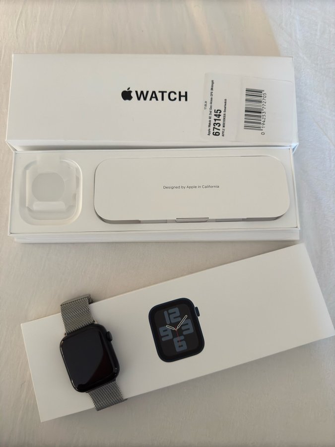 Apple Watch SE GPS 44mm Svart