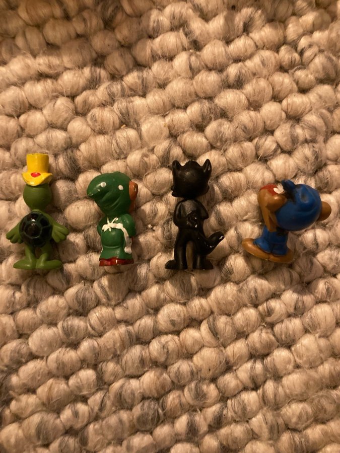 4 st figurer från Bamse