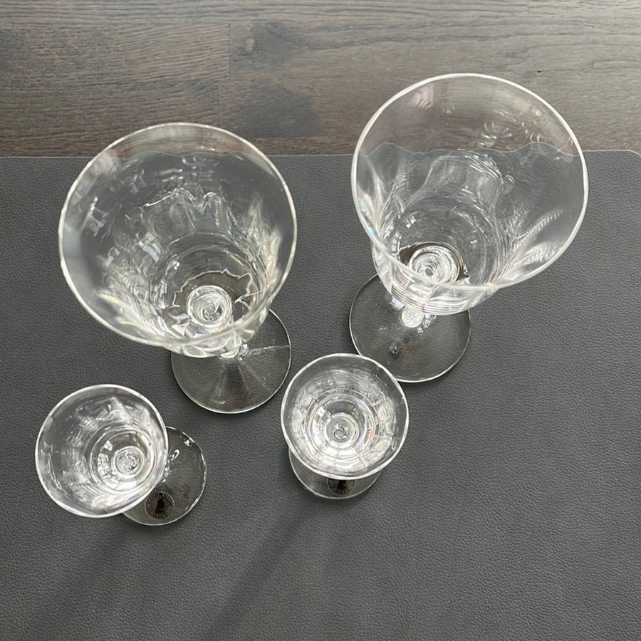 4 delar Tomas Jelinek ”Stockholm” spiral glas vinglas dessertglas spiralfot