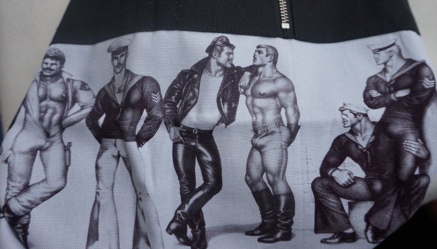 Finlayson Tom of Finland svart och vitt förkläde