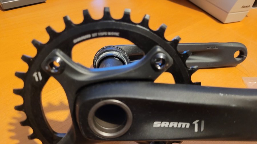 SRAM X-Sync 175mm vevparti 11-delad 32T inkl vevlager! NYTT!