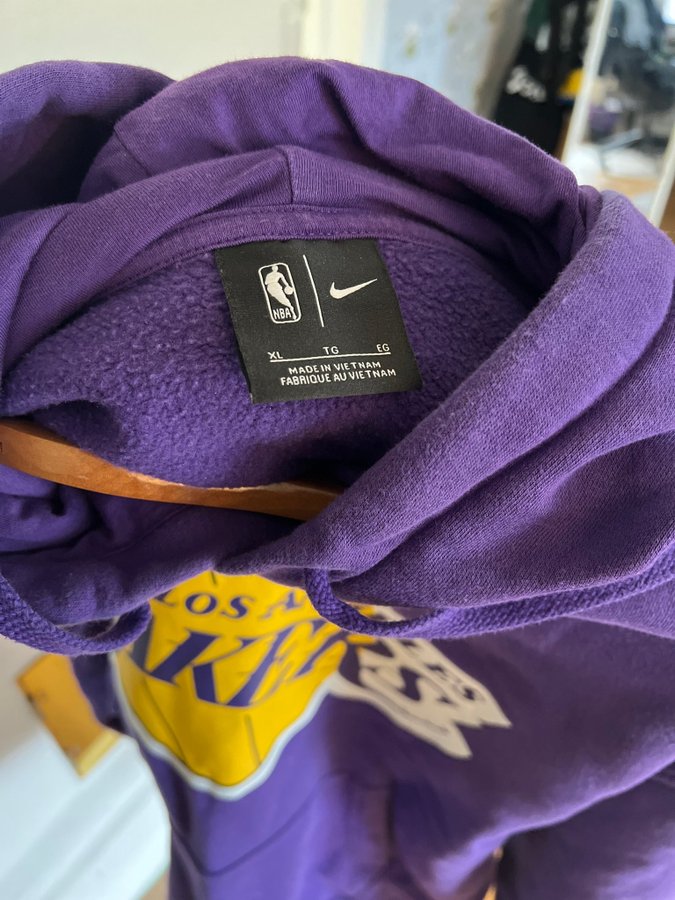 Authentic Nike Los Angeles Lakers Nike hoodie - XL