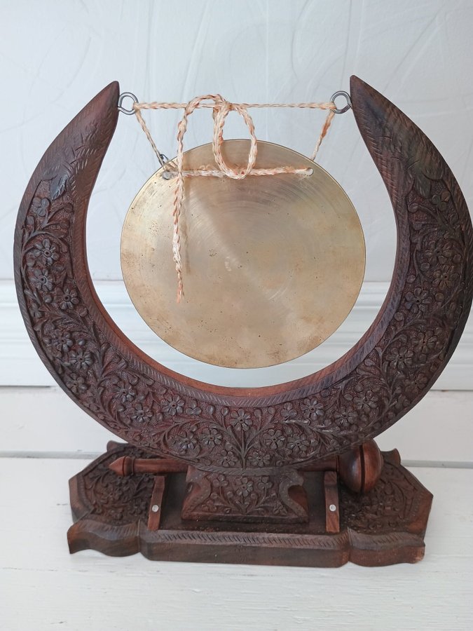 Gong gong - Made in India