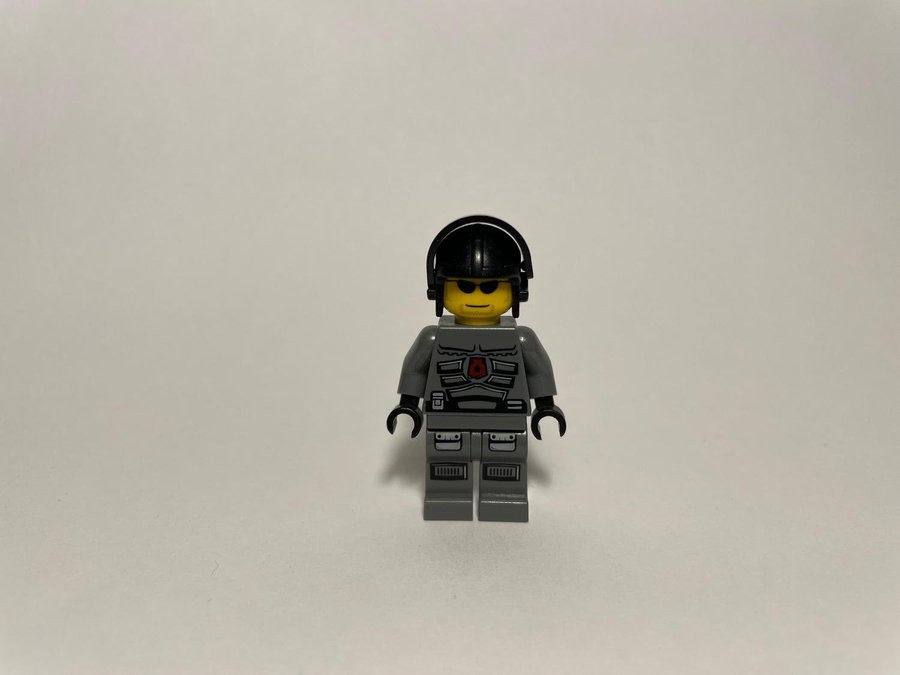 LEGO Space Police 3 - Officer 10 från set 5979 Max Security Transport (2009)