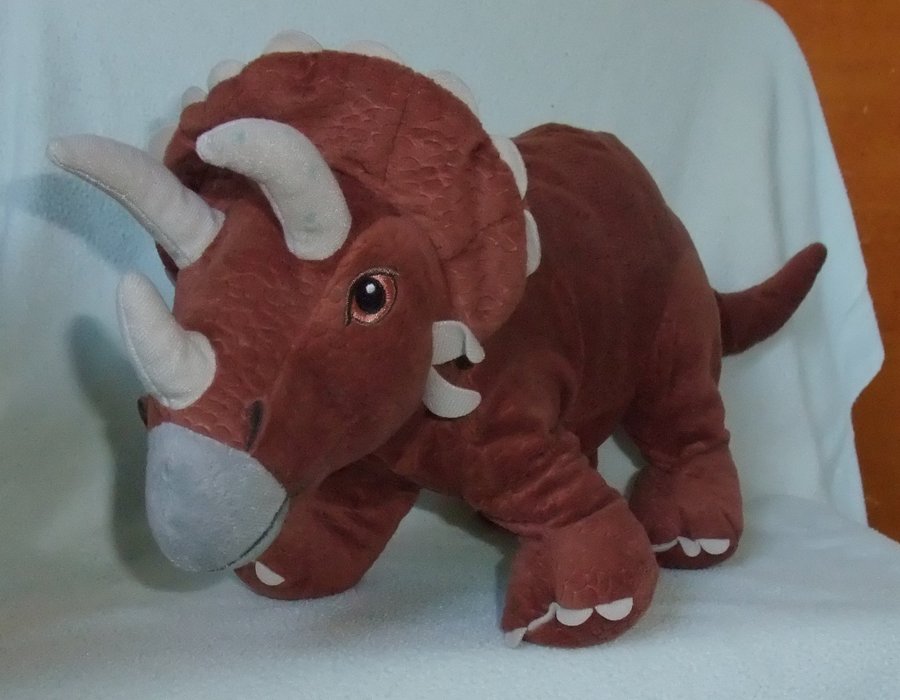 Stor plysch Triceratops dinosaurie