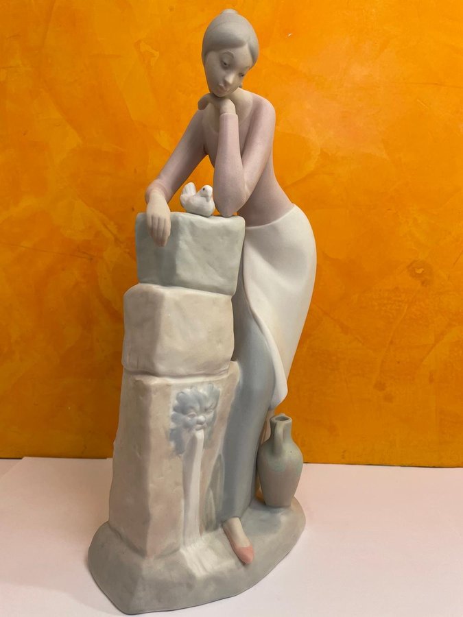 LLADRO Rosal  figur porslin Spanien 1960-talet