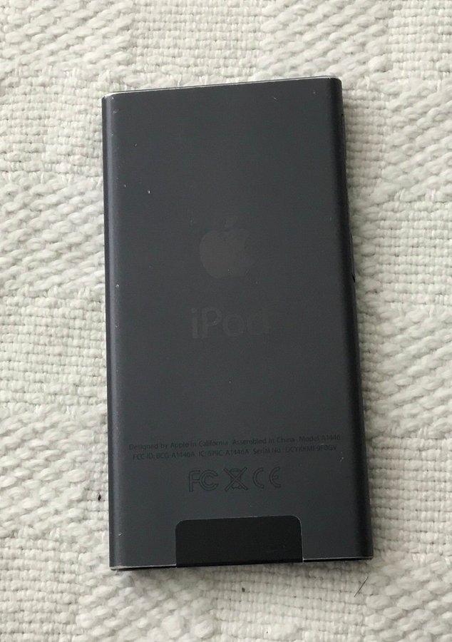 iPod A1446 16GB.