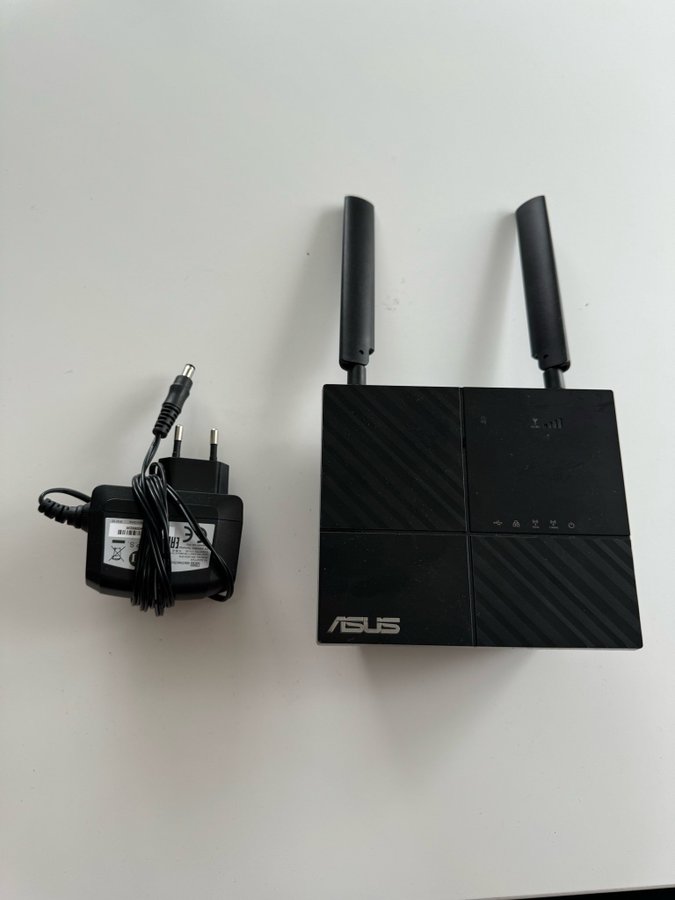 ASUS RT-AC53U Wireless-AC1200 Dual-Band Gigabit Router