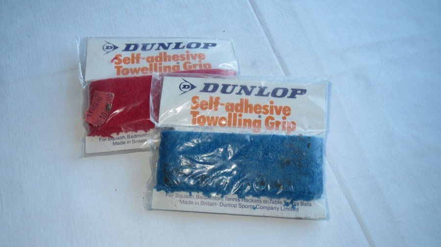 RETRO TENNIS -DUNLOP - 2 ST GREP / BAND I RÖÖT OCH BLÅTT - OANVÄNDA