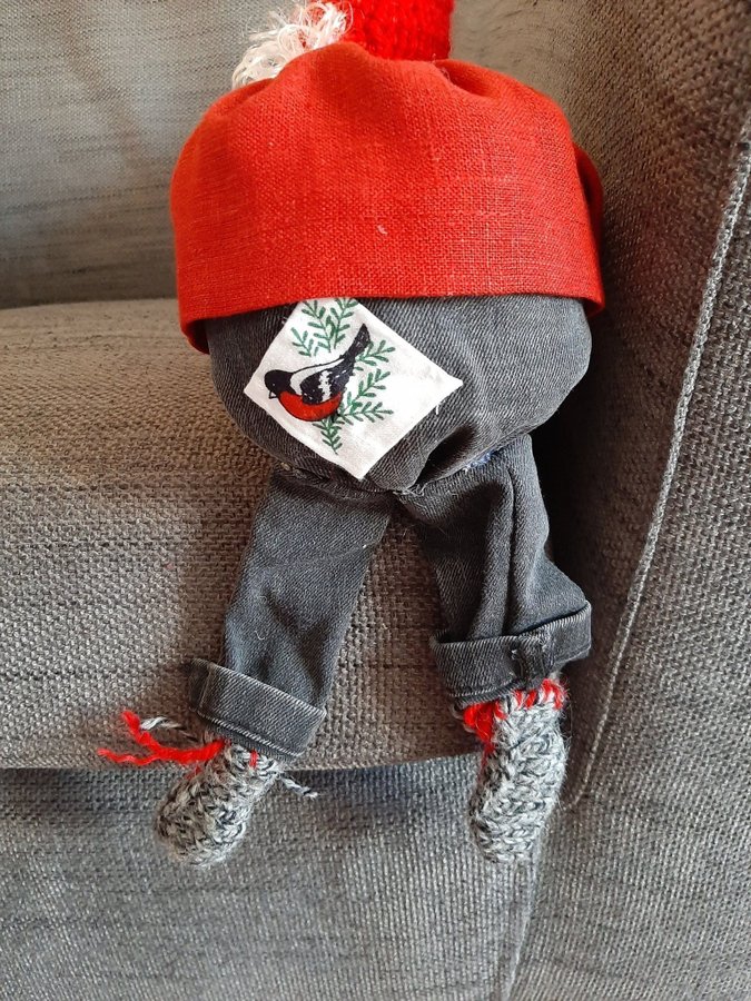 Tomte-Nisse med paket Unikt egentillverkat hantverk!