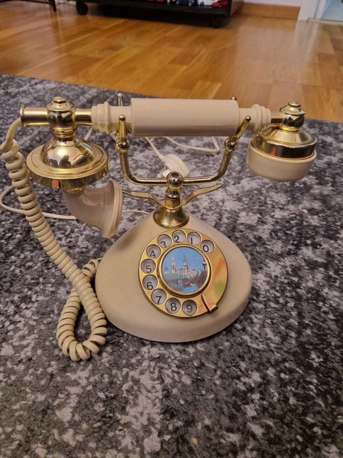 Telefon med snurra